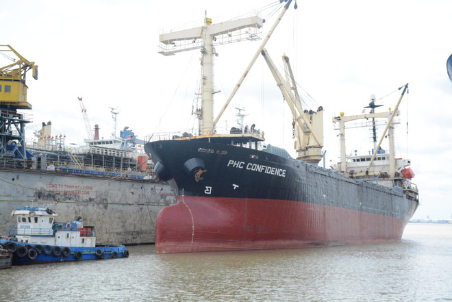 Ngành đóng tàu gặp khó: Ai đỡ ‘người khổng lồ’ đứng dậy? ảnh 1