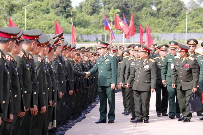 Bộ Quốc phòng Việt Nam và Lào tăng cường hợp tác ảnh 1