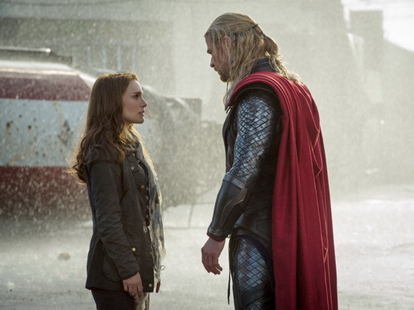 “Thor 2” thu 110 triệu USD dù chưa chiếu tại Bắc Mỹ ảnh 1