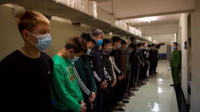(Nguồn: cand.com.vn) Hà Nội: Truy tố nhóm 21 đối tượng truy sát nhầm người đi đường ảnh 1