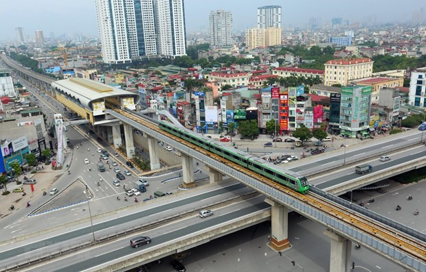 Đoàn tàu của dự án đường sắt đô thị Cát Linh-Hà Đông. (Ảnh: Huy Hùng/TTXVN) Phó Thủ tướng Lê Văn Thành: Hạ tầng luôn phải đi trước một bước ảnh 1