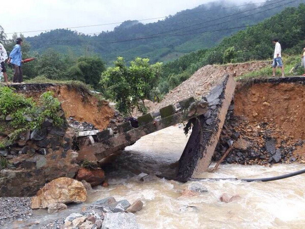 Quảng Nam: Huyện Nam Trà My hoàn toàn bị cô lập giữa mưa lũ ảnh 1