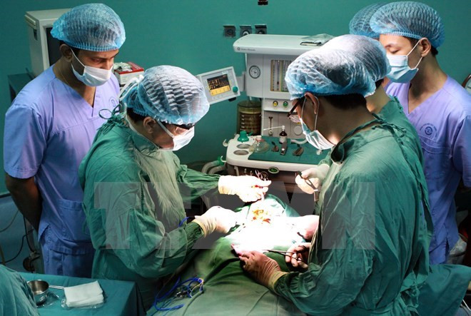 Phẫu thuật thành công bệnh nhân bị rối loạn nhịp tim bằng sóng cao tần ảnh 1