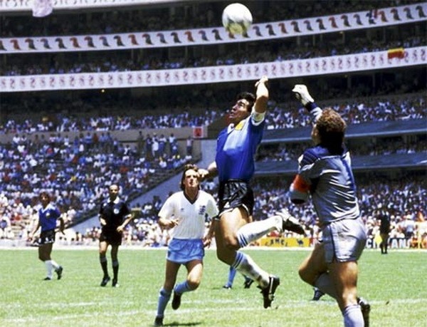 Những bê bối từng làm hỏng các vòng chung kết World Cup ảnh 2