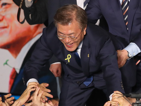 Tân tổng thống Hàn Quốc với hy vọng hóa giải "thế cờ bí" ảnh 1