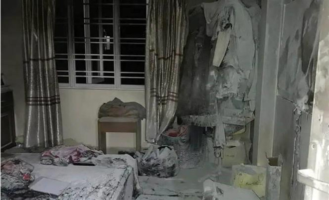 Đồng Nai: Cháy nhà trong đêm, một người bị bỏng nặng ảnh 1