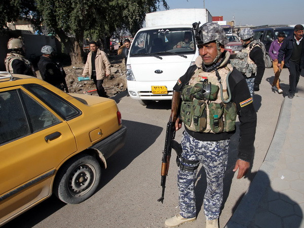 Đánh bom đẫm máu ở Iraq, hơn 200 người thương vong ảnh 1