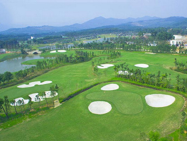 Flamingo Đại Lải Resort khai trương sân golf độc đáo nhất miền Bắc ảnh 1