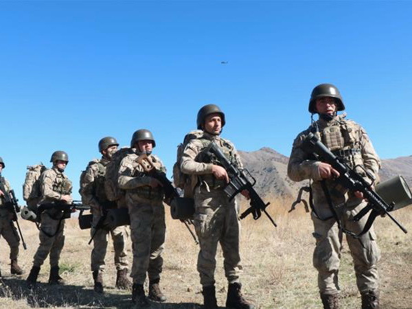 Thổ Nhĩ Kỳ đã triển khai nhóm quân nhân 35 người tới Libya ảnh 1