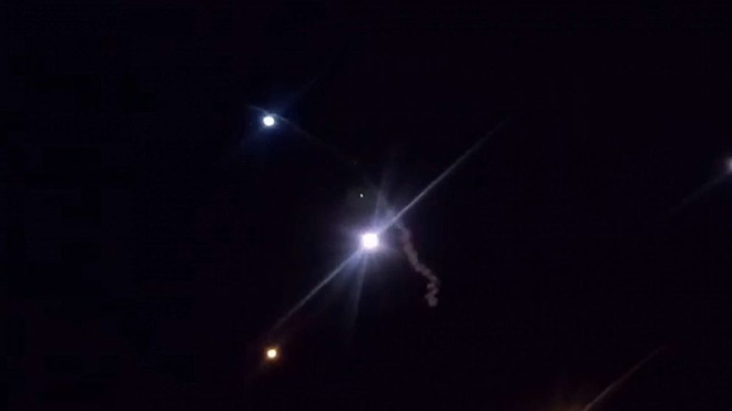 Một quan chức Mỹ xác nhận nhiều địa điểm tại Iraq trúng rocket ảnh 1