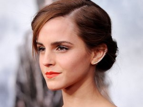 Emma Watson sẽ thủ vai nàng Belle trong "Người đẹp và Quái thú" ảnh 1
