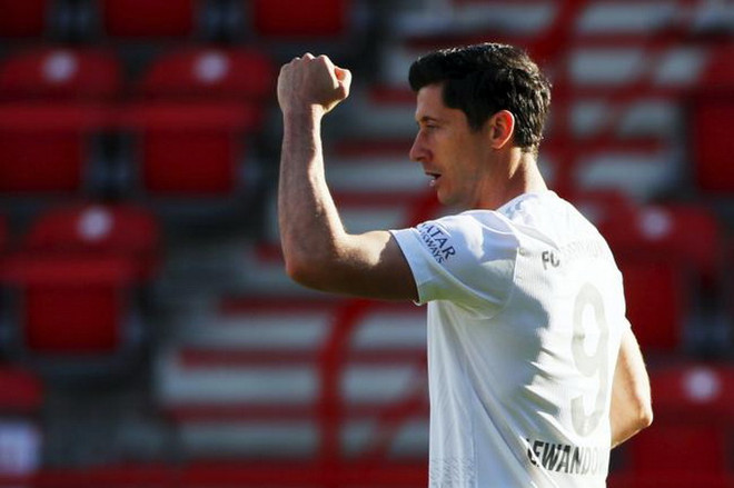 Lewandowski áp sát vị trí đầu cuộc đua Chiếc giày Vàng châu Âu ảnh 1