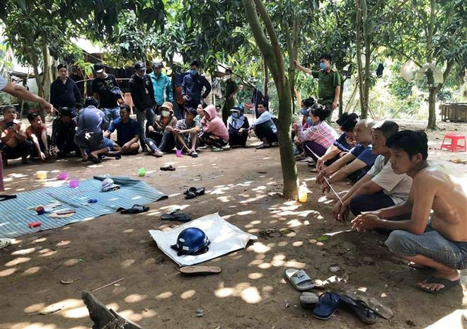 An Giang: Triệt xóa sới bạc ở huyện cù lao, bắt giữ 31 đối tượng ảnh 1