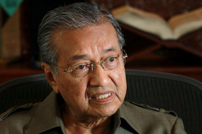 Malaysia: Cựu Thủ tướng Mahathir tuyên bố rời khỏi đảng UMNO ảnh 1