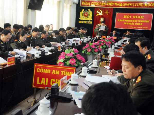 Công an 7 tỉnh biên giới phía Bắc ký giao ước thi đua năm 2016 ảnh 1