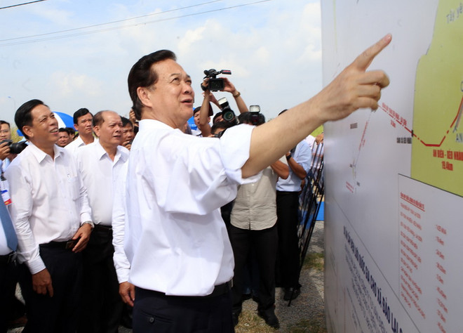 Khởi công xây đường dây 110kV vượt biển dài nhất Việt Nam ảnh 1