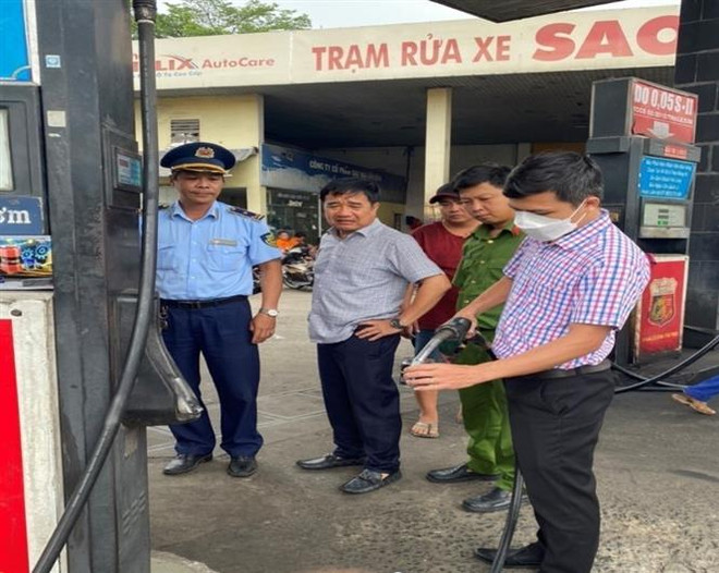 Bình Dương phạt doanh nghiệp 885 triệu đồng vì bán xăng kém chất lượng ảnh 1