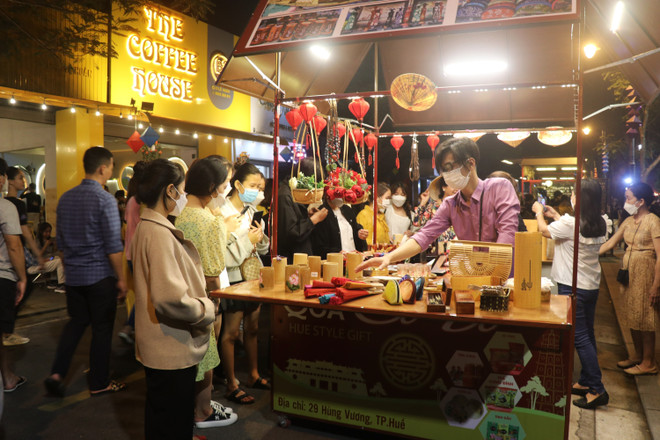 Thừa Thiên-Huế: Khai trương Phố đêm Hoàng thành Huế ảnh 1