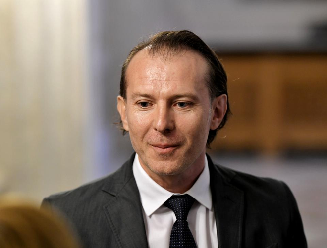 Romania thoát khỏi bế tắc chính trị kéo dài cả tuần qua ảnh 1