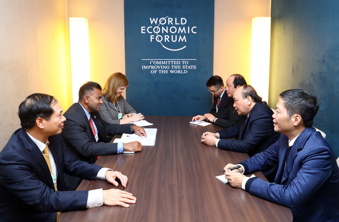 Thủ tướng tiếp lãnh đạo các Tập đoàn đa quốc gia bên lề WEF Davos ảnh 2