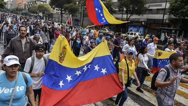 Venezuela diễn biến căng thẳng, hàng trăm nghìn người đi biểu tình ảnh 1