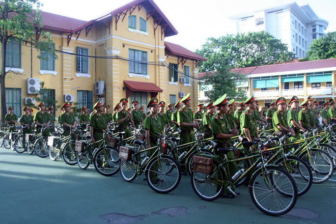 Cảnh sát tỉnh Thừa Thiên-Huế triển khai tuần tra bằng xe đạp ảnh 1