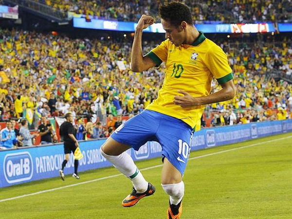 Neymar lập "siêu phẩm" mừng băng thủ quân đội tuyển Brazil ảnh 1