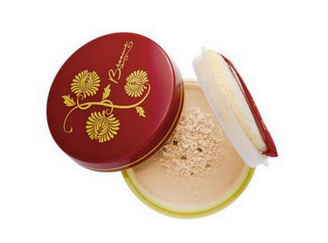 Xu hướng trang điểm xuân hè 2015: Một lớp nền hoàn hảo ảnh 2