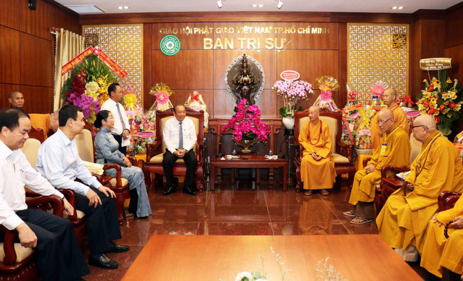 Phó Thủ tướng chúc mừng Đại lễ Phật đản tại Thành phố Hồ Chí Minh ảnh 1