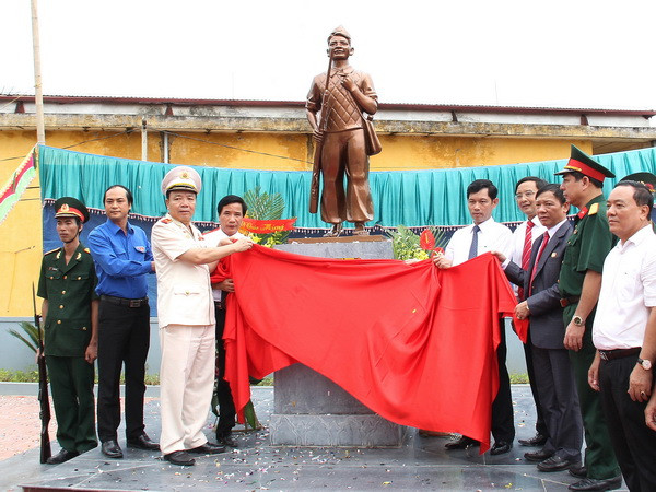 Khánh thành Đài tưởng niệm anh hùng liệt sỹ Dương Văn Nội ảnh 1