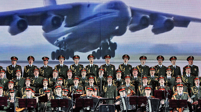 Các thành viên đoàn Đoàn ca múa Aleksandrov. (Ảnh: Sputnick) Nước Nga mất 64 nghệ sỹ xuất sắc trong tai nạn máy bay TU-154 ảnh 2