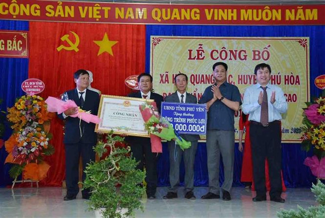 Phú Yên có xã đạt chuẩn nông thôn mới nâng cao đầu tiên ảnh 1
