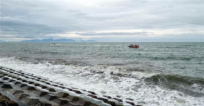 Chủ tịch nước chia buồn về vụ việc lật canô trên biển Cửa Đại ảnh 1