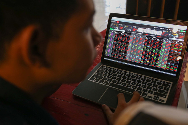 Tháng 12, giá trị khớp lệnh liên tục đạt trên 10.000 tỷ đồng mỗi phiên ảnh 1