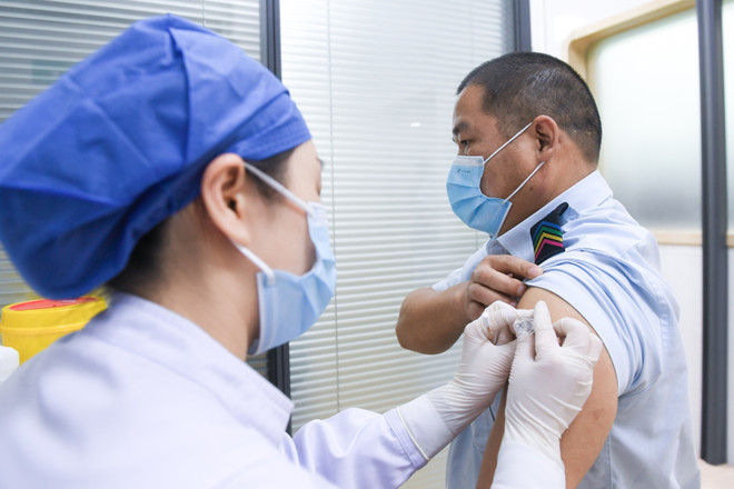 Ba ''liều thuốc'' giúp tăng trưởng kinh tế thế giới trong năm 2021 ảnh 2