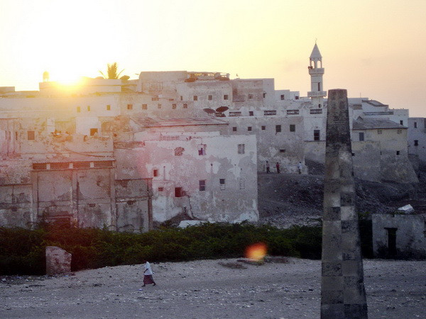 Quân đội Somalia và AU giành lại kiểm soát một cảng chủ chốt ảnh 1