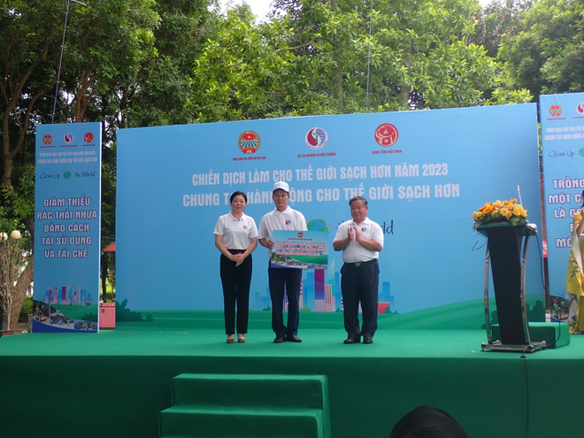 Làm cho thế giới sạch hơn: Cần bỏ tư tưởng chạy theo lợi ích trước mắt ảnh 1