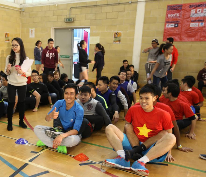 Sôi động ngày hội thể thao của sinh viên Việt Nam tại London ảnh 1