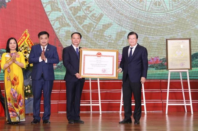 Phó Thủ tướng Trịnh Đình Dũng làm việc với lãnh đạo tỉnh Hòa Bình ảnh 1