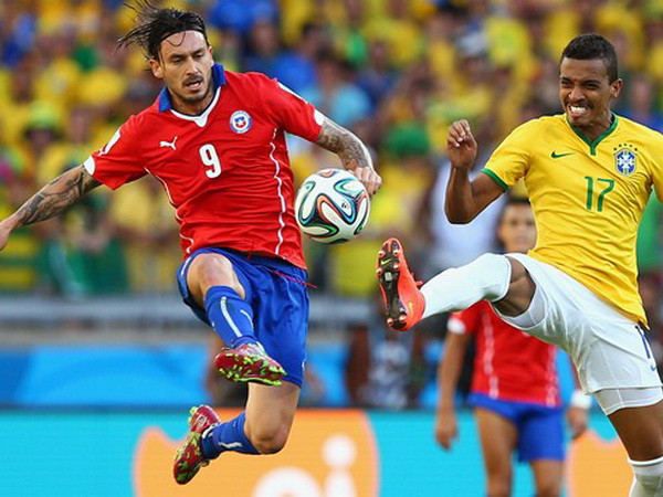 Cận cảnh pha dứt điểm khiến đội tuyển Brazil suýt gặp ác mộng ảnh 1