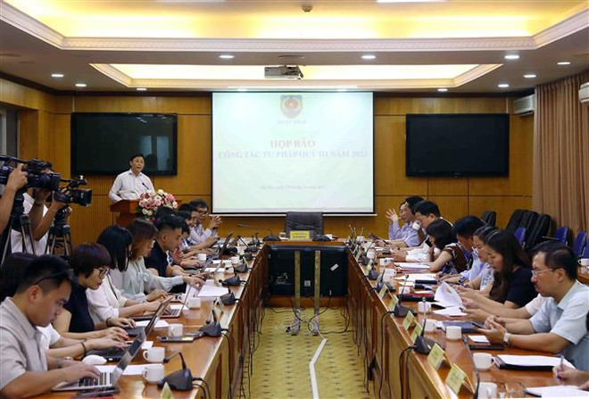 Thu hồi hơn 20.405 tỷ đồng từ các vụ án kinh tế, tham nhũng ảnh 1