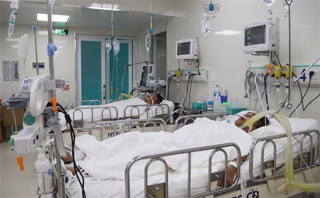 Bến Tre: 3 người tử vong, 4 người nhập viện do ngộ độc rượu ảnh 1