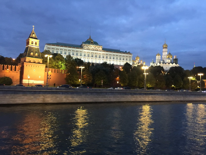 Ngắm nhìn những công trình tuyệt đẹp nằm bên bờ sông Moskva ảnh 4