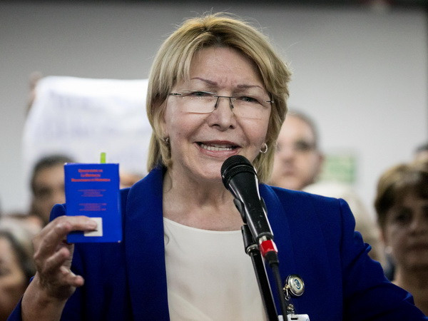 Venezuela phong tỏa tài sản và cấm xuất cảnh đối với Tổng Chưởng lý ảnh 1