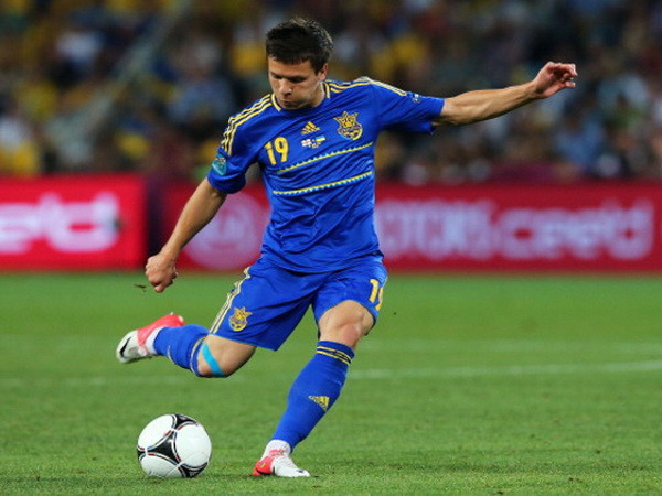 Tin tối 14/11: M.U quyết chiến Arsenal vì "Messi Ukraine" ảnh 1