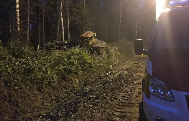 Nga: Xe bồn chở 4,5 tấn nhiên liệu bốc cháy, 15 người thương vong ảnh 1