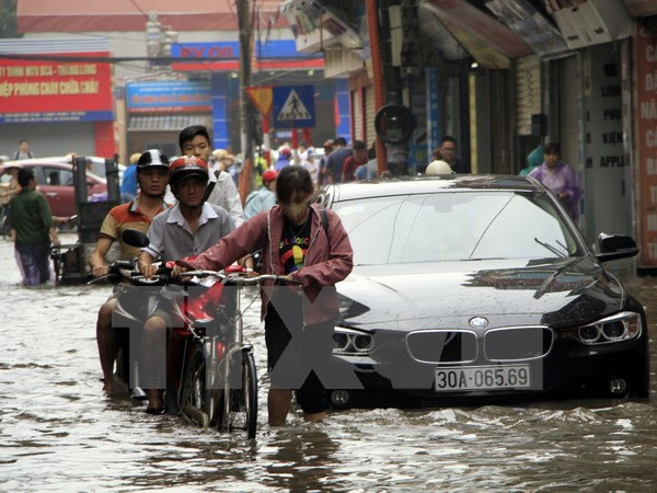 Đề phòng khả năng ngập úng tại các tuyến phố nội thành Hà Nội ảnh 1