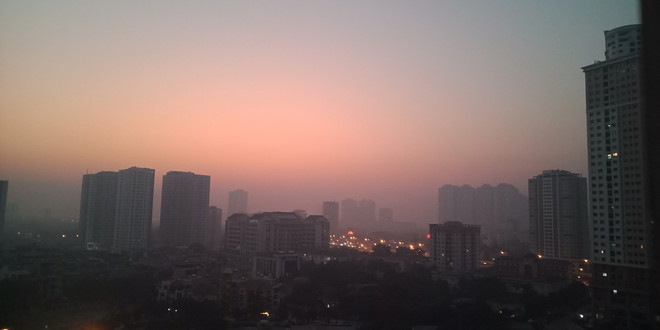 Bộ TN-MT họp khẩn tìm giải pháp cấp bách kiểm soát ô nhiễm không khí ảnh 1