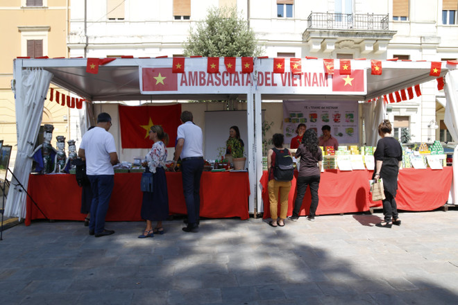 Quảng bá nông sản Việt Nam tại Hội chợ quốc tế ớt ở Italy ảnh 1