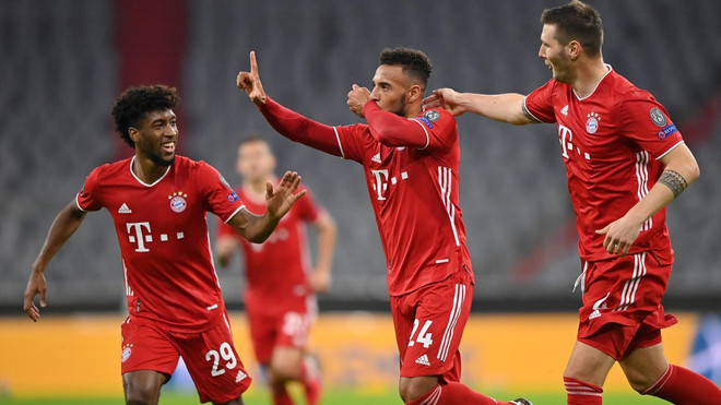 Corentin Tolisso (giữa) lập siêu phẩm sút xa. (Nguồn: Getty Images) Coman tỏa sáng giúp Bayern Munich thắng hủy diệt Atletico ảnh 2